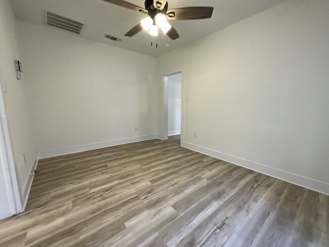 Photo - 317 N Naid St