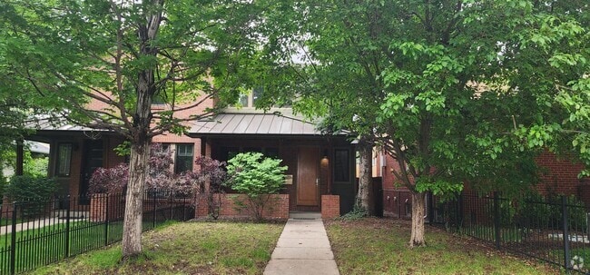 Building Photo - 2038 S Columbine St Rental