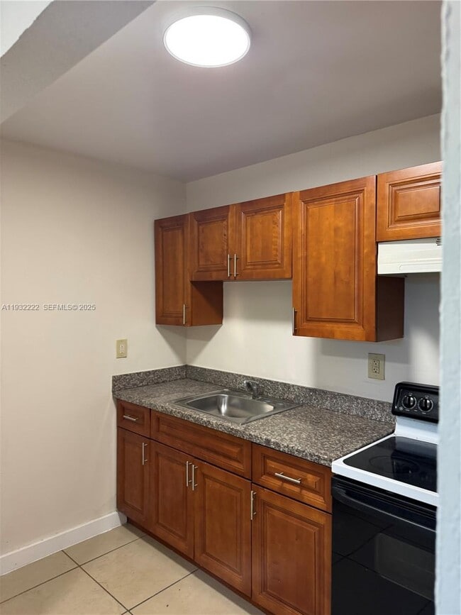 Photo - 4717 SW 33rd Ave Unit 202