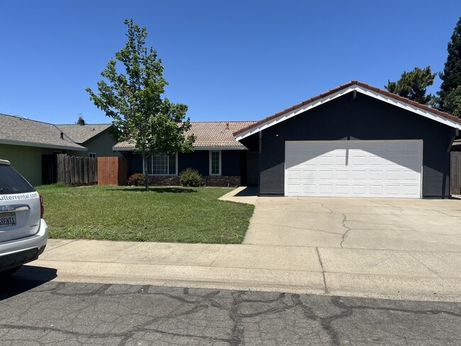 Building Photo - 1431 Mirada Cir