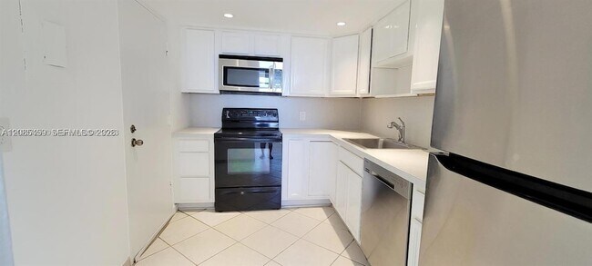 Photo - 800 West Ave Unit 401