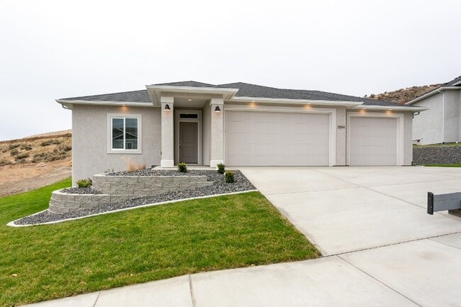 Building Photo - 1094 Chinook Dr