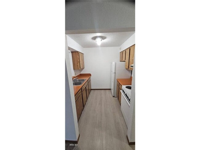 Photo - 16 Green River Rd Unit #208