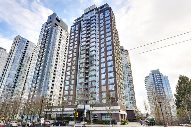 Building Photo - 608-550 Pacific Street Unit 608