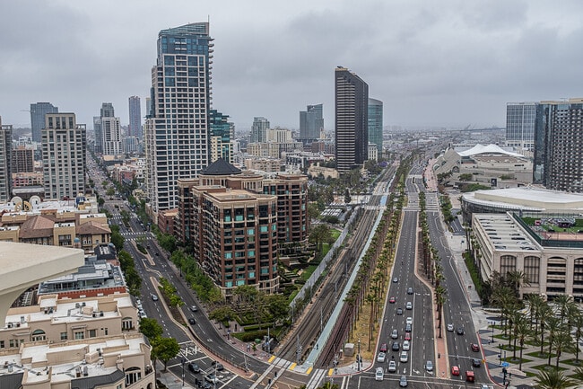 Photo - 500 W Harbor Dr Unit 720