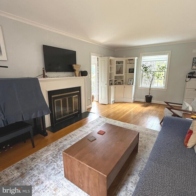 Photo - 3121 Quebec Pl NW