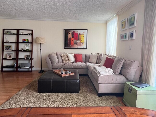 Photo - 2104 Bridgewood Dr Townhome