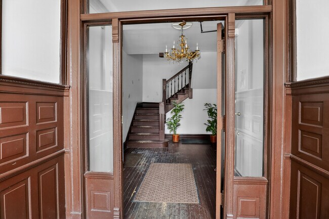 Photo - 4622 S Calumet Ave