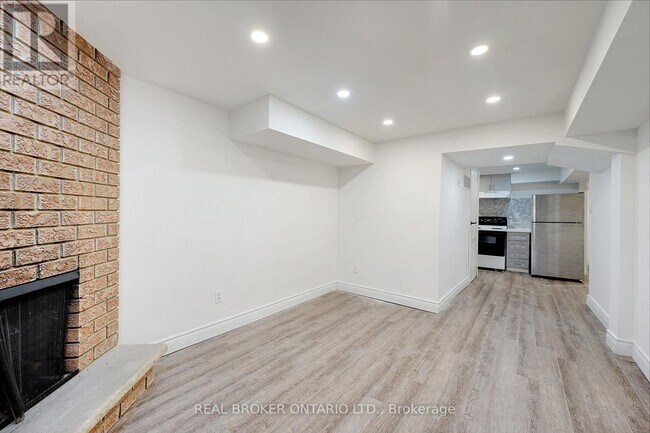 Photo - 1098 Sawgrass Crescent