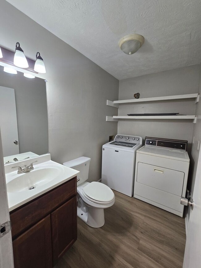 Photo - NEW LISTING!!!!!