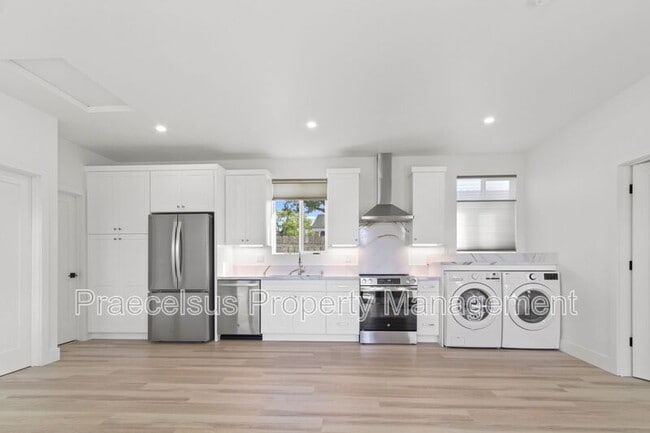 Photo - 641 Del Mar Ave