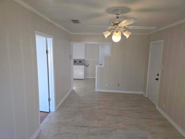 Photo - 1795 Euclid St