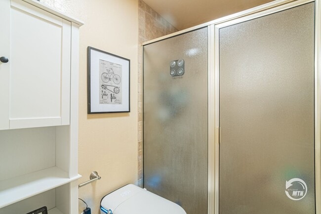 Photo - 1401 Oden St