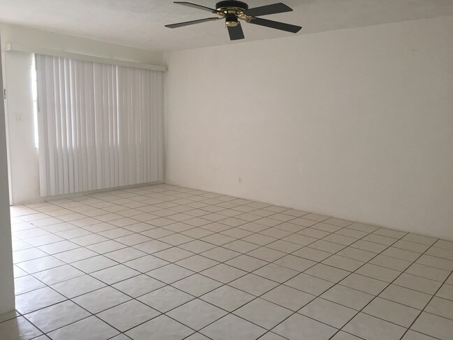 Photo - 1804 N 17th Ave Unidad 206