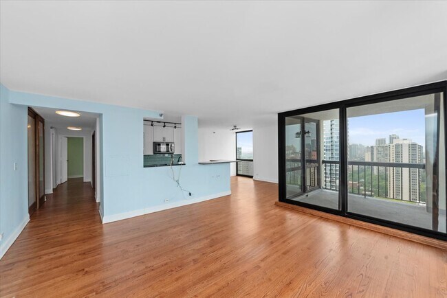 Photo - 1122 N Clark St Unit 2706