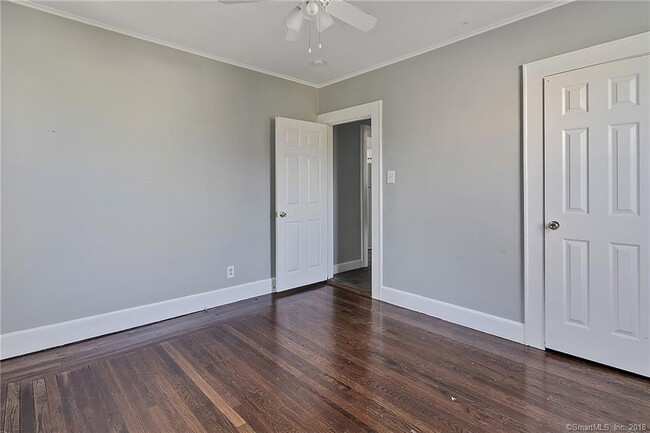 Photo - 107 Davis st