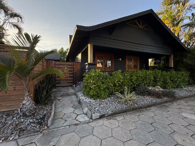 Photo - 116 23rd St N