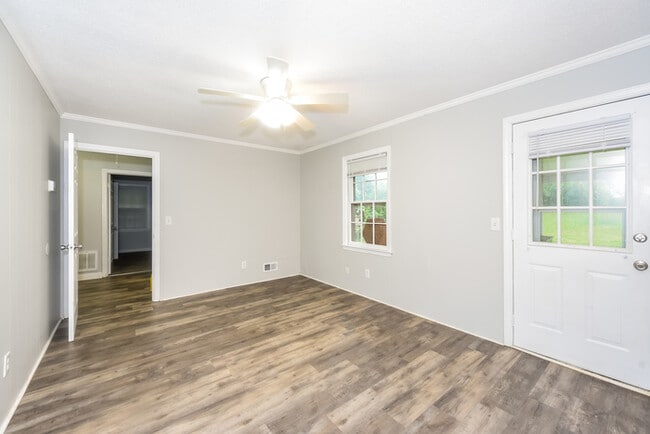 Photo - 7307 Patricia Dr