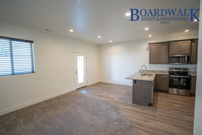 Photo - Great 3 Bedroom Townhome with Garage