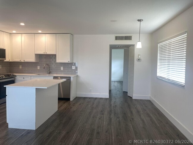 650 North Dr Unit 650