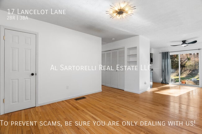 Photo - 17 Lancelot Ln