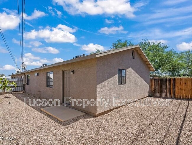 Photo - 1107 W Sonora St