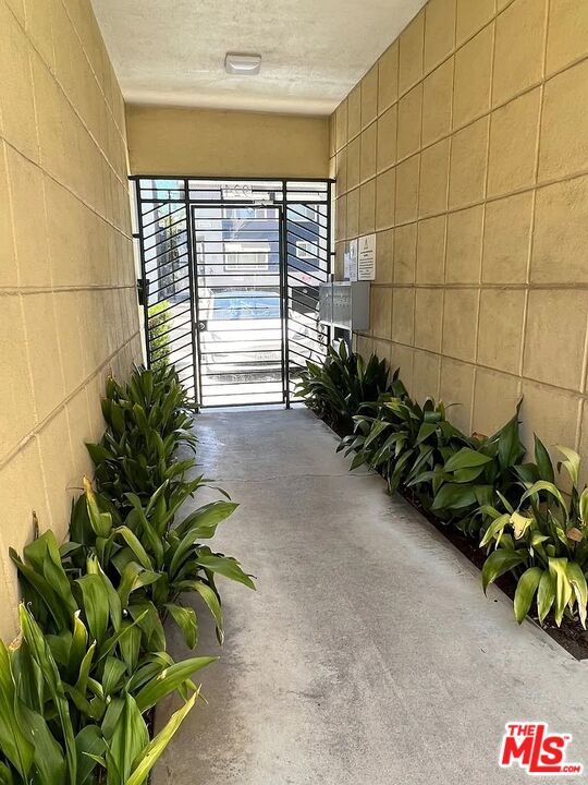 Photo - 924 N Curson Ave Unidad 3