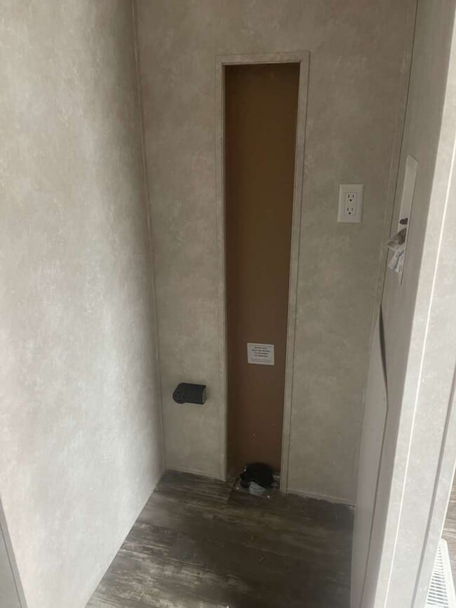 Photo - 16 Eastview Dr