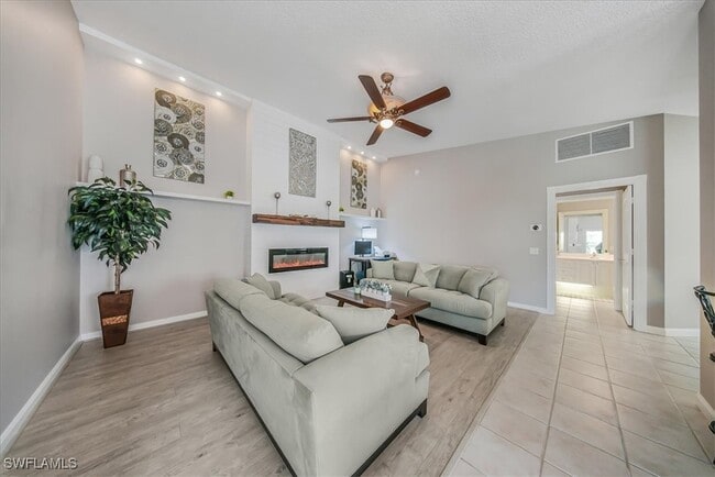 Photo - 4585 Pasadena Ct