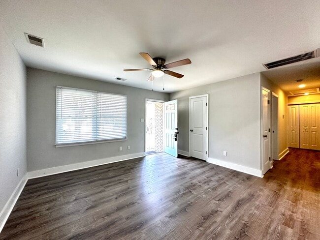 Photo - 3 Bed 1 Bath Home Located in Pepperhill in...