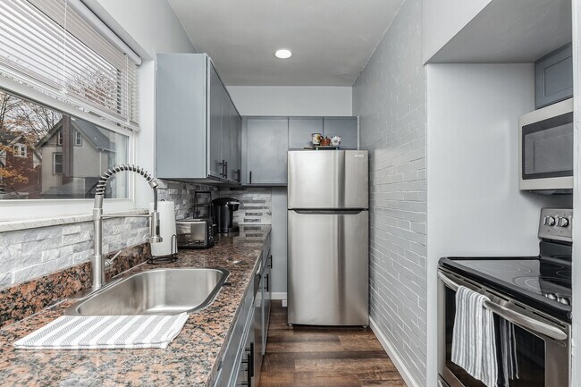 Photo - 729 Savannah Ave