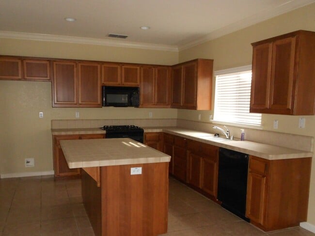 Photo - 3 bedroom 2 bath house in Yuba City