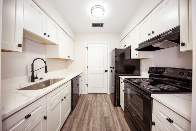 Photo - Shadow Ridge Apartments