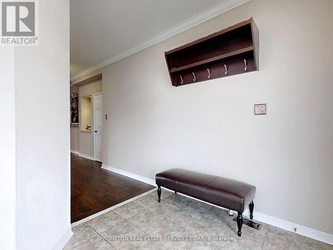 Photo - 18 Bridleford Ct