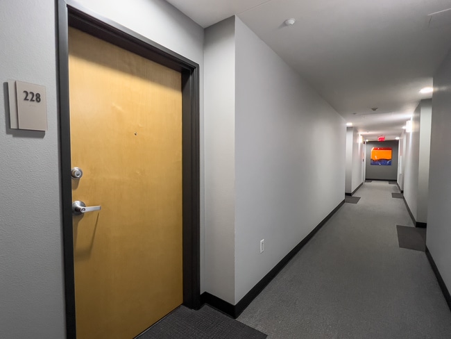 Photo - NW 1 Bed 1 Bath + a Den in the Pearl District! Includes W/D, Garage Parking and Storage! Unit 228