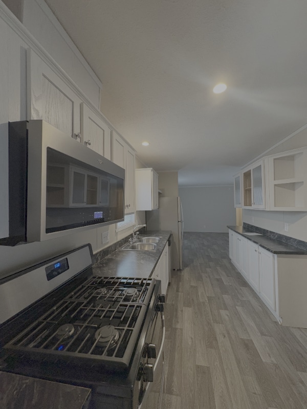 Building Photo - 295 Ironridge