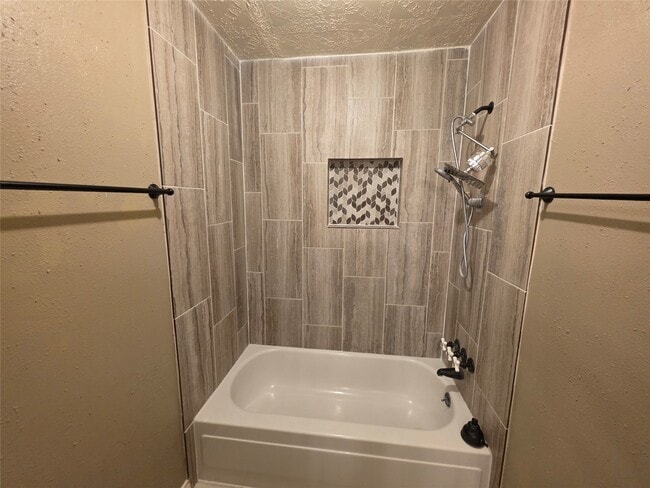 Photo - 8607 Knoll Forest Dr