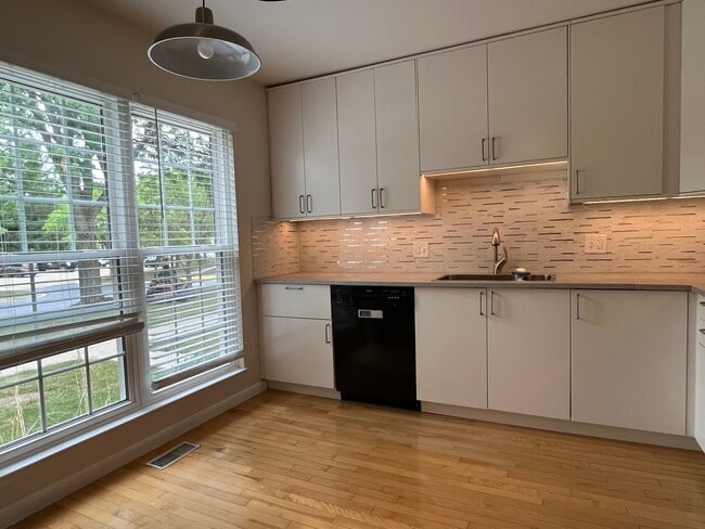 3010 Bolgos Cir Unit Chapel Hill