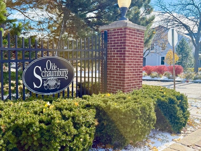 Photo - 153 Fulbright Ln Townhome