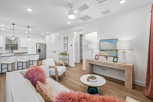 Rev3 en la estación de Avondale - Rev3 at Avondale Station | Homes for Rent