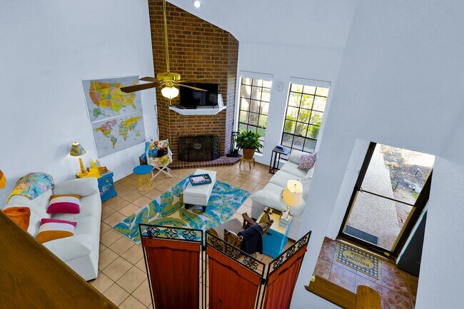 Photo - 3100 75th St