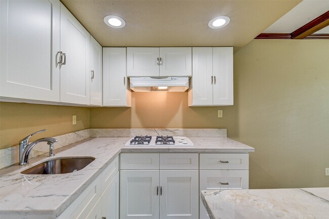 Photo - 15606 Dawnbrook Dr