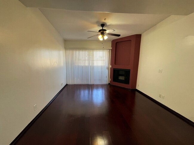 Photo - 15455 Sherman Way