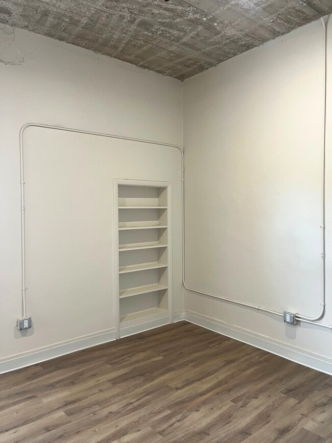 Unit 206 - Grandview Lofts