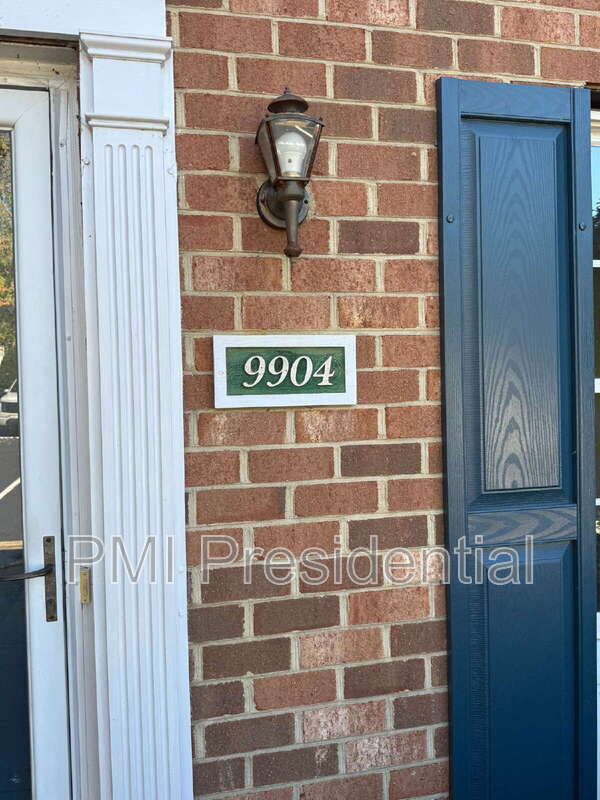 Photo - 9904 Whitney Cir