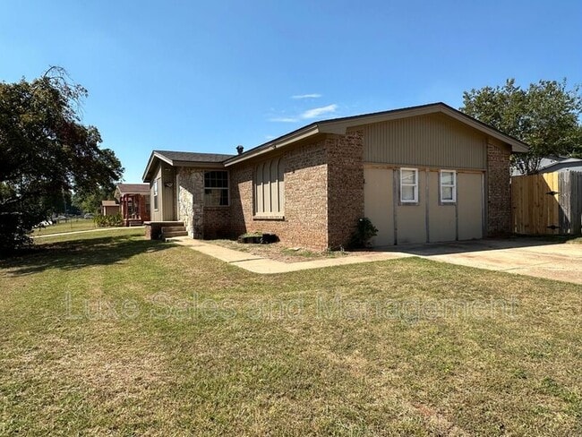 Photo - 4207 N Shadybrook Dr