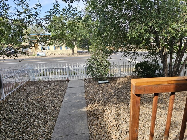 Photo - 906 W Colorado Ave