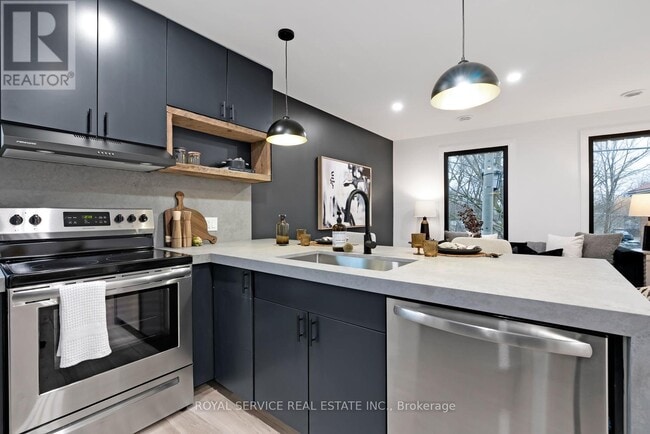 Photo - 256 George St Unit 1