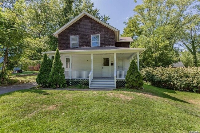 Building Photo - 192 Woodhull Rd Rental