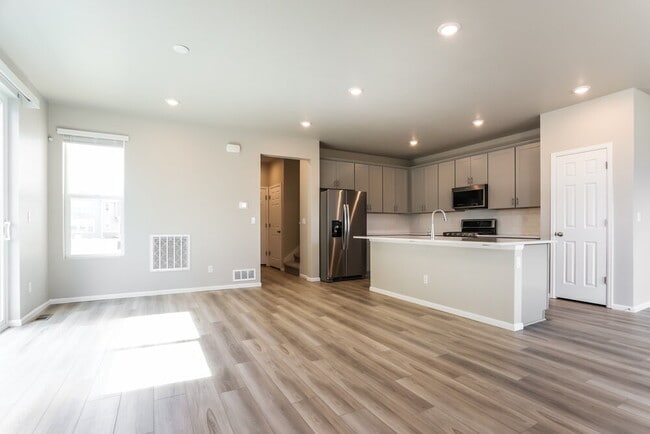 Photo - 5130 Bittercress Rd